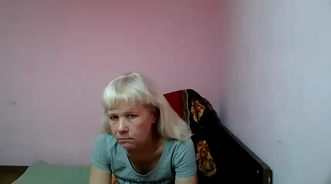 Snapshot of sakura_blonde chatting on 02.08.25 sakura blonde online show from 02.08.25