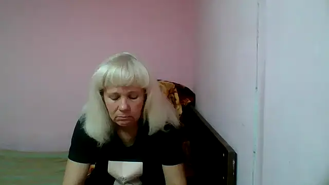 Snapshot of sakura_blonde chatting on 02.11.25 sakura blonde online show from 02.11.25