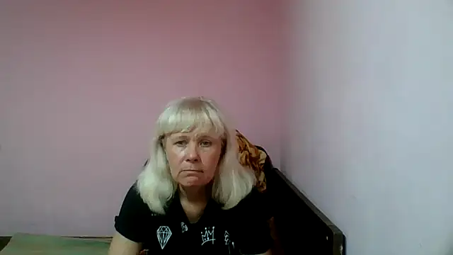 Snapshot of sakura_blonde chatting on 02.14.25 sakura blonde online show from 02.14.25