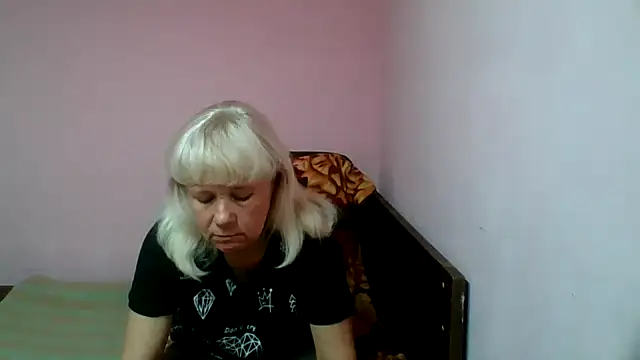 Snapshot of sakura_blonde chatting on 02.15.25 sakura blonde online show from 02.15.25