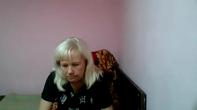 Snapshot of sakura_blonde chatting on 02.15.25 sakura blonde online show from 02.15.25