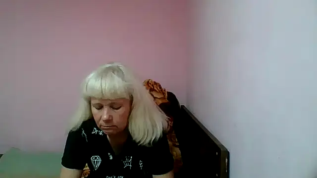 Snapshot of sakura_blonde chatting on 02.16.25 sakura blonde online show from 02.16.25