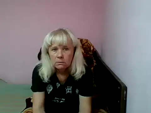 Snapshot of sakura_blonde chatting on 02.25.25 sakura blonde online show from 02.25.25