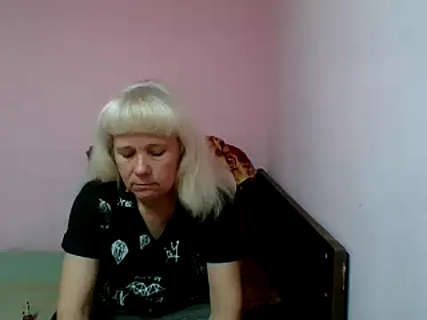 Snapshot of sakura_blonde chatting on 02.26.25 sakura blonde online show from 02.26.25