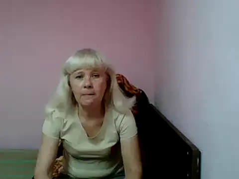Snapshot of sakura_blonde chatting on 02.27.25 sakura blonde online show from 02.27.25
