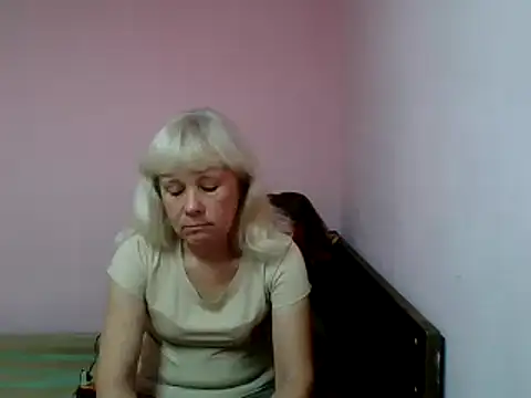 Snapshot of sakura_blonde chatting on 02.27.25 sakura blonde online show from 02.27.25