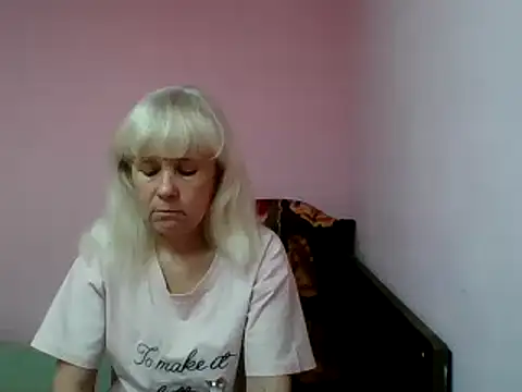 Snapshot of sakura_blonde chatting on 03.04.25 sakura blonde online show from 03.04.25