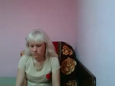 Snapshot of sakura_blonde chatting on 03.23.25 sakura blonde online show from 03.23.25