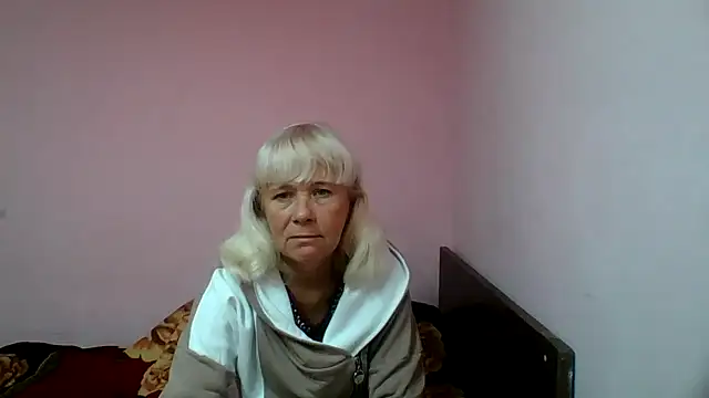 Snapshot of sakura_blonde chatting on 09.25.25 sakura blonde online show from 09.25.25