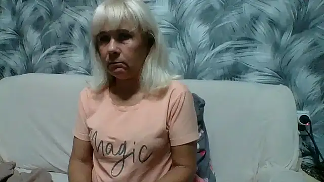 Snapshot of sakura_blonde chatting on 09.30.25 sakura blonde online show from 09.30.25