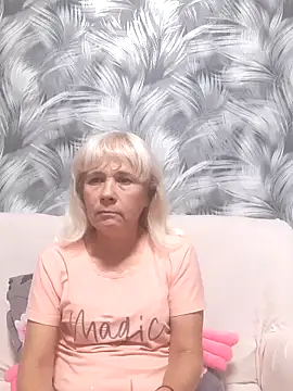 Snapshot of sakura_blonde chatting on 10.01.25 sakura blonde online show from 10.01.25