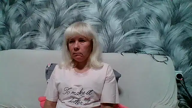 Snapshot of sakura_blonde chatting on 10.04.25 sakura blonde online show from 10.04.25