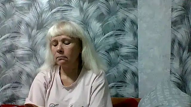 Snapshot of sakura_blonde chatting on 10.05.25 sakura blonde online show from 10.05.25