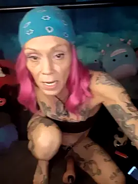 MommyMisfit online show from 11.06.25