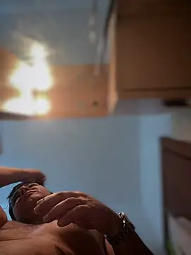 SecretlyDD online show from 01.31.25