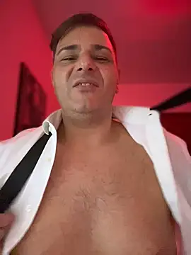 SecretlyDD online show from 02.09.25