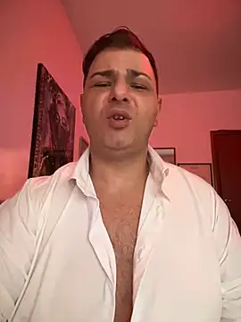 SecretlyDD online show from 02.12.25