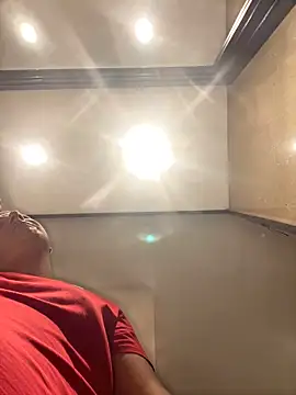 SecretlyDD online show from 02.23.25