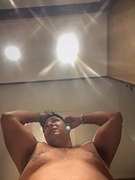 SecretlyDD online show from 02.28.25