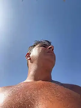 SecretlyDD online show from 03.05.25