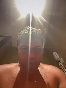 SecretlyDD online show from 03.09.25