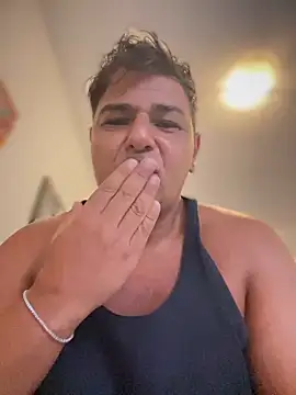 SecretlyDD online show from 09.16.25