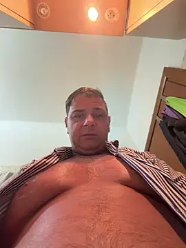 Snapshot of SecretlyDD chatting on 03.29.26 SecretlyDD online show from 03.29.26