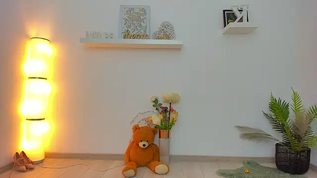 Snapshot of Julya_Anna chatting on 02.23.25 Julya Anna online show from 02.23.25