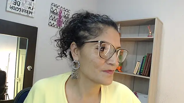 arianna ros3 online show from 01.02.25