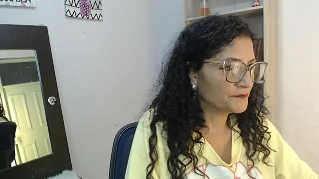 arianna ros3 online show from 01.05.25