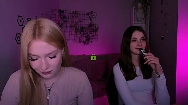 playful sophie online show from 04.07.26