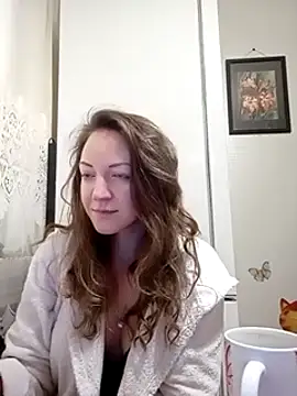 Snapshot of KattyLuuu chatting on 12.18.24 KattyLuuu online show from 12.18.24