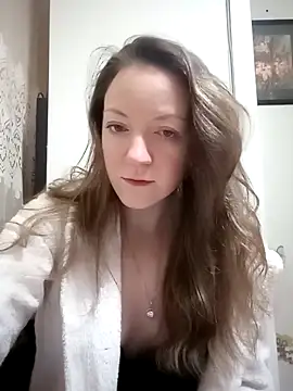 Snapshot of KattyLuuu chatting on 12.19.24 KattyLuuu online show from 12.19.24