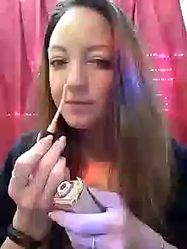 Snapshot of KattyLuuu chatting on 12.23.24 KattyLuuu online show from 12.23.24