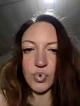 Snapshot of KattyLuuu chatting on 12.29.24 KattyLuuu online show from 12.29.24