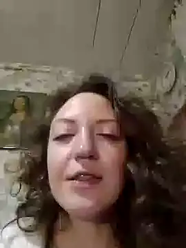 Snapshot of KattyLuuu chatting on 01.04.25 KattyLuuu online show from 01.04.25