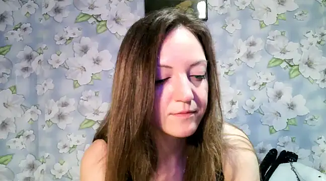 Snapshot of KattyLuuu chatting on 01.10.25 KattyLuuu online show from 01.10.25