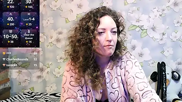 Snapshot of KattyLuuu chatting on 02.16.25 KattyLuuu online show from 02.16.25