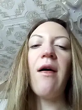 KattyLuuu online show from 01.18.26