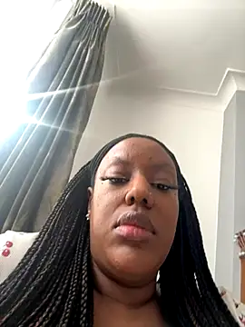 Snapshot of LavenderBuxton chatting on 10.24.25 LavenderBuxton online show from 10.24.25