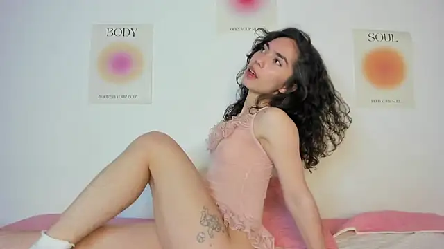 Snapshot of Ana_is_from_Heaven chatting on 10.08.25 Ana is from Heaven online show from 10.08.25