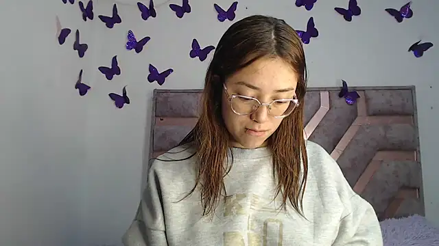 Snapshot of Anny_Fox- chatting on 04.30.26 Anny Fox- online show from 04.30.26