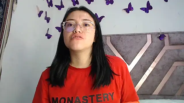 Snapshot of Anny_Fox- chatting on 05.31.26 Anny Fox- online show from 05.31.26