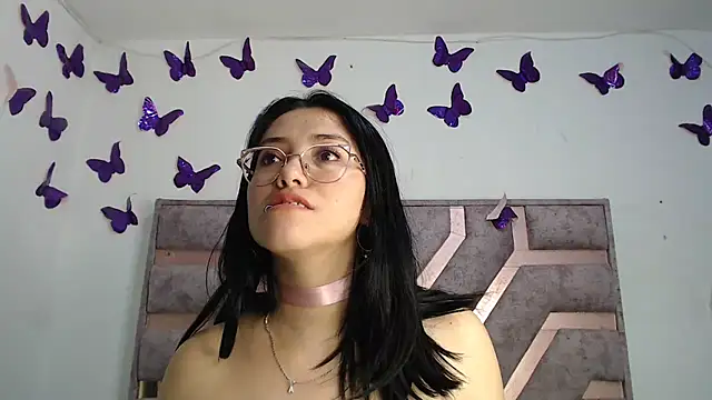 Snapshot of Anny_Fox- chatting on 06.05.26 Anny Fox- online show from 06.05.26