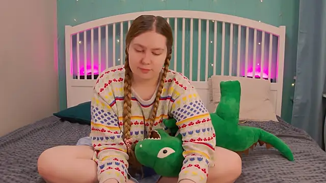 Ellie Wellie online show from 11.17.25