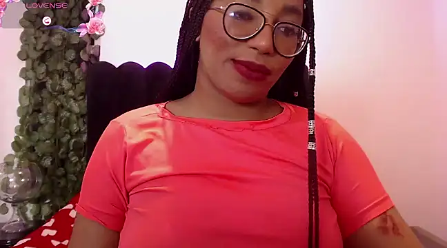 Snapshot of AmyBriiggs chatting on 01.31.25 AmyBriiggs online show from 01.31.25