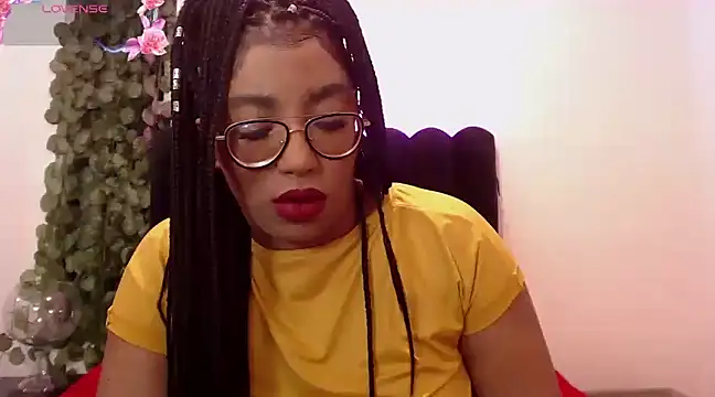 Snapshot of AmyBriiggs chatting on 02.01.25 AmyBriiggs online show from 02.01.25