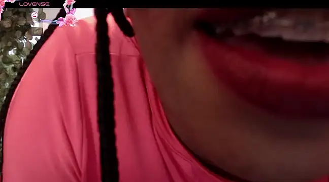 Snapshot of AmyBriiggs chatting on 02.16.25 AmyBriiggs online show from 02.16.25