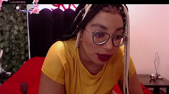 Snapshot of AmyBriiggs chatting on 03.03.25 AmyBriiggs online show from 03.03.25