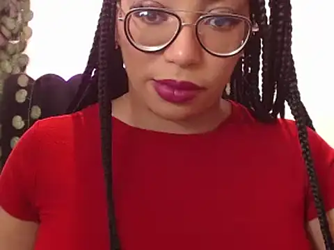 Snapshot of AmyBriiggs chatting on 11.03.25 AmyBriiggs online show from 11.03.25